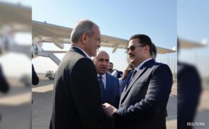 Read more about the article Iran President Visits Iraq On First Foreign Trip Amid Political Turmoil