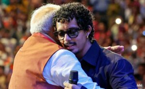 Read more about the article PM Modi Greets Rapper HanuMankind At New York Event