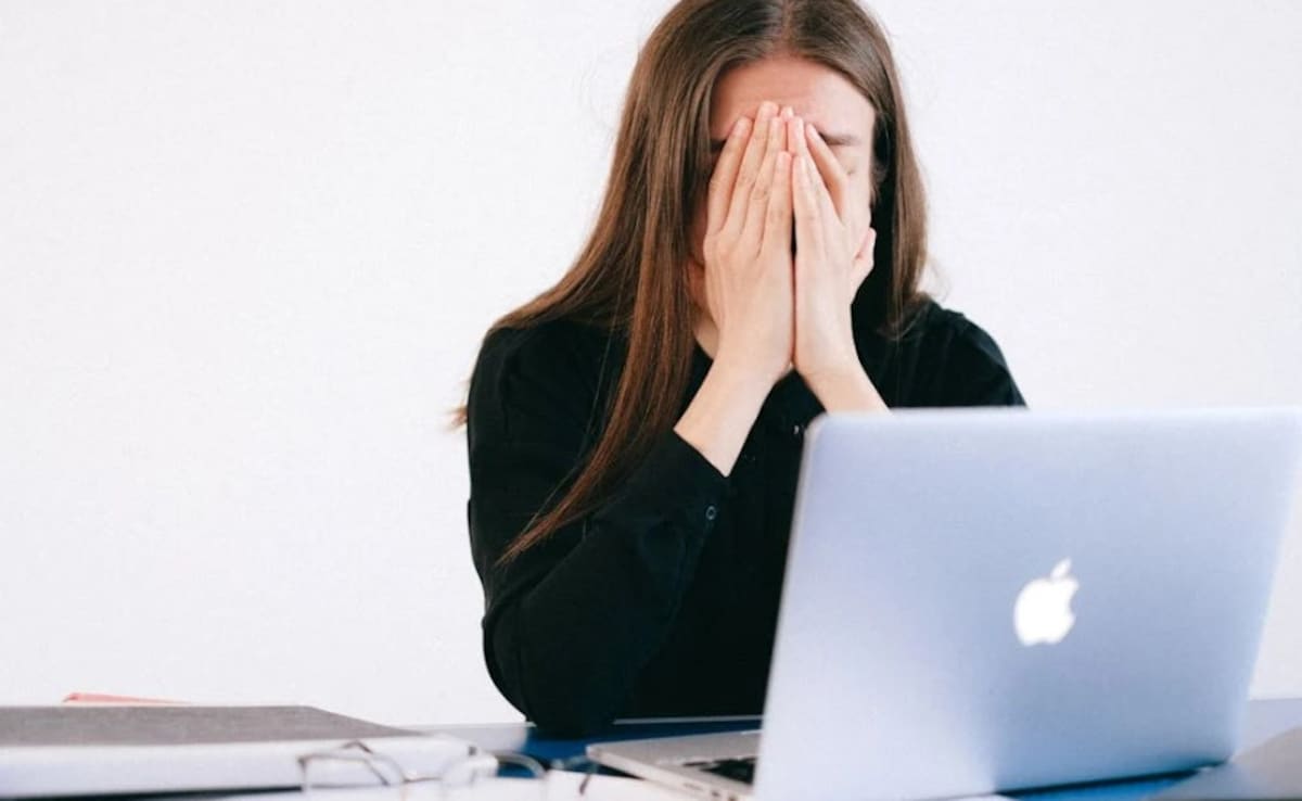 China Woman Suffers Psychological Breakdown After Boss Scolds Her, Stops Eating, Drinking And Moving