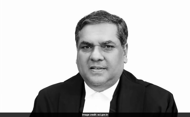 Read more about the article Parents Of Sanjiv Khanna, Next CJI, Wanted Him To Be Chartered Accountant