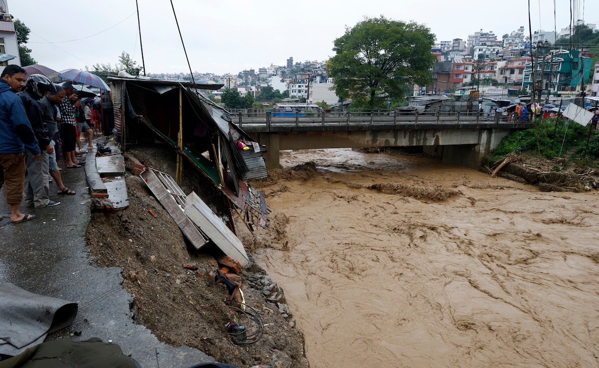 Read more about the article Anger In Nepal Over Relief Delays As Flood Kills 225