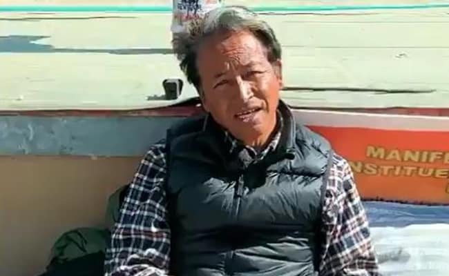 Read more about the article Delhi Police Detain Climate Activist Sonam Wangchuk, Supporters At Singhu Border