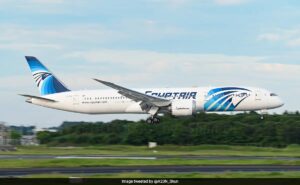 Read more about the article EgyptAir Passenger Severely Injured After Overhead Luggage Falls On His Face