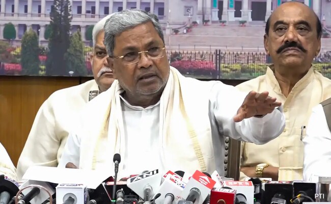 Read more about the article MUDA Land Scam Case, Chief Minister Siddaramaiah Wife Parvathi Letter: Wife’s Letter In Land Scam “Her Own Decision”: Siddaramaiah. BJP Disagrees