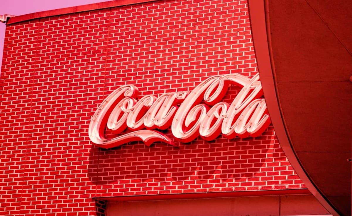 Read more about the article Coca-Cola Insider Tried Selling Secrets To Pepsi. What Happened Next