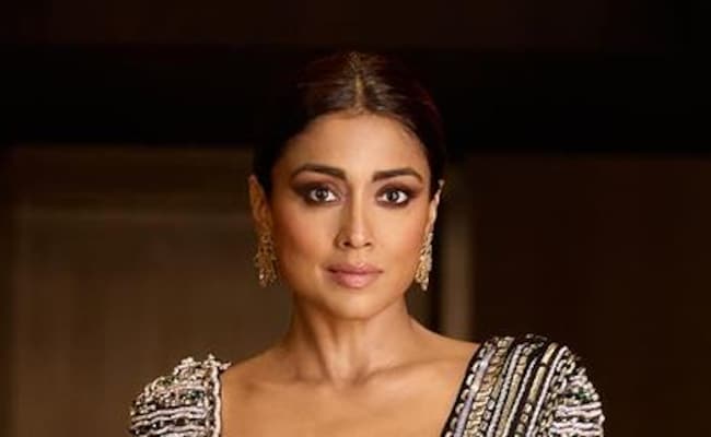 Read more about the article Actress Shriya Saran Shares Her Secrets To Enjoying Festive Desserts Minus The Guilt