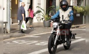 Read more about the article Royal Enfield Electric Motorcycle Spotted In Europe Ahead Of Global Debut