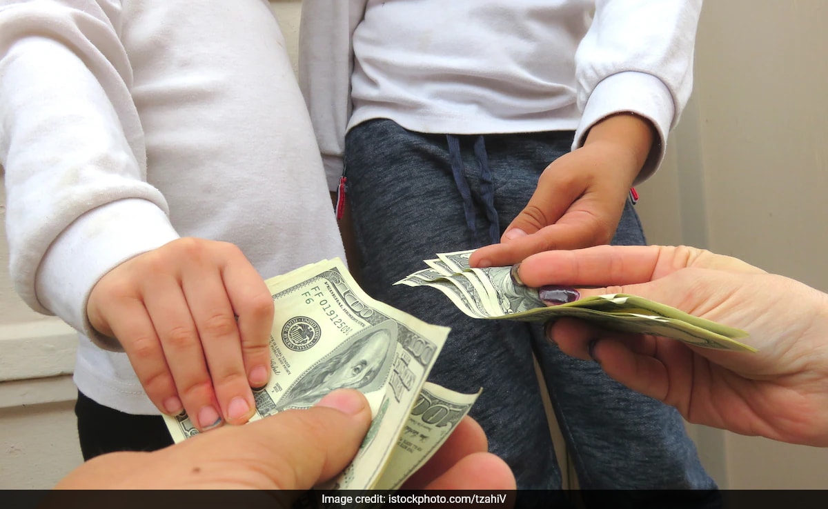 UK Teen Discovers Child Trust Fund Left With Just 12 Pounds After Surprise Fees