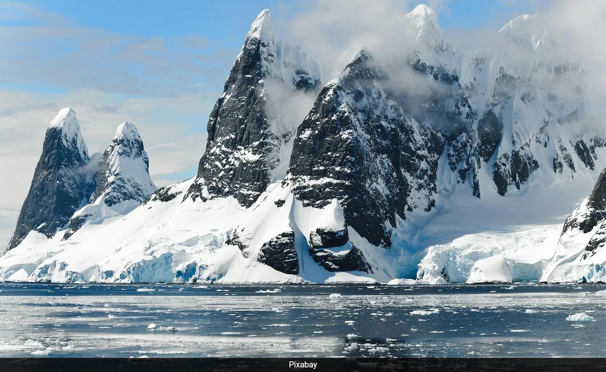 Read more about the article How Antarctica Became The Ultimate Travel Hotspot