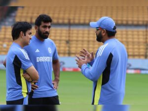 Read more about the article Rohit Sharma Told To Leave Out Jasprit Bumrah For Mumbai Test, Dinesh Karthik Explains Reason