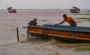 Read more about the article Landfall Brings Heavy Rainfall, Gusty Winds to Odisha