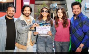 Read more about the article Vikrant Massey And Shanaya Kapoor Begin Shooting For Aankhon Ki Gustaakhiyan