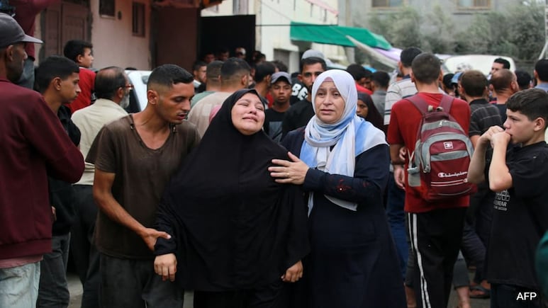 Israeli Airstrike On Mosque In Gaza Kills 26