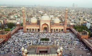 Read more about the article Archaeology Body Explains Stand On Jama Masjid As Protected Monument