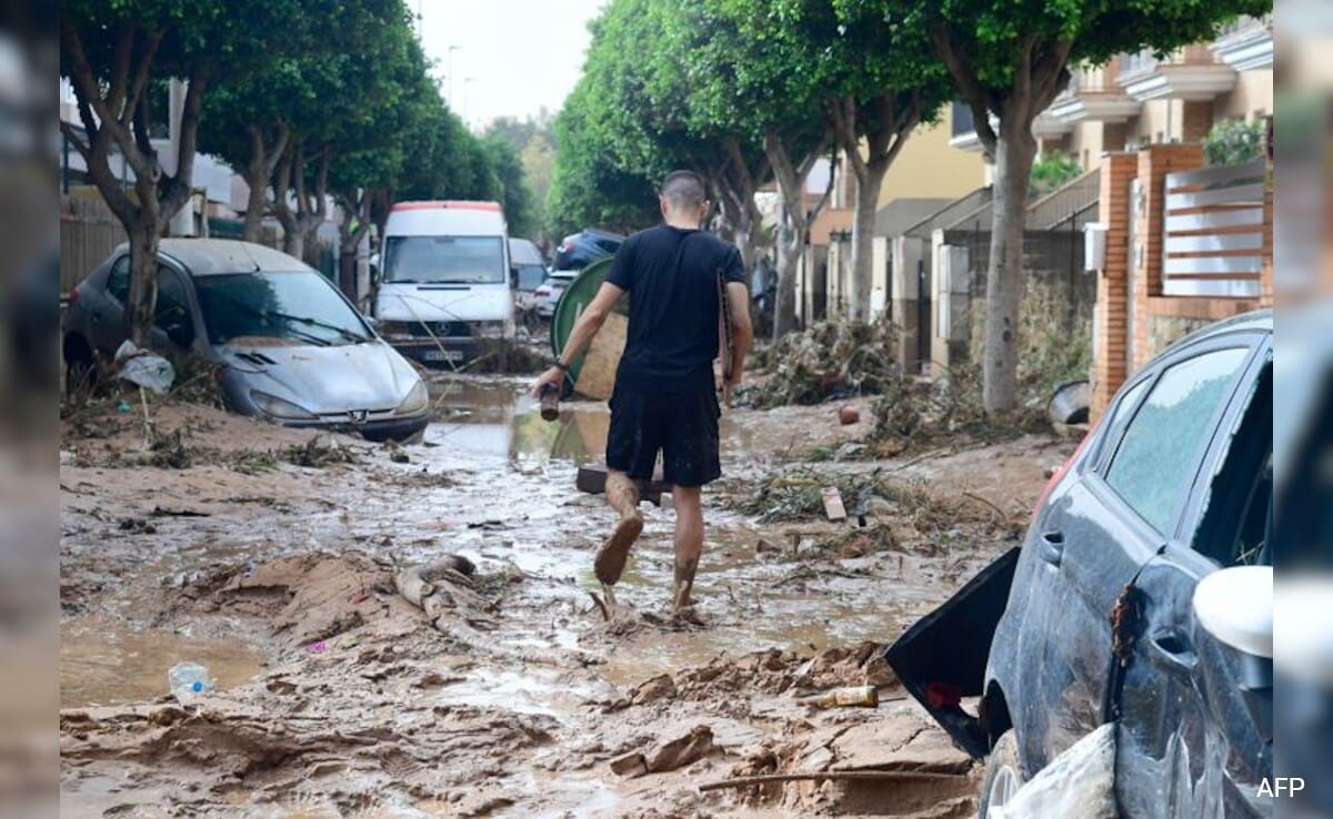 Read more about the article 51 Dead, Hundreds Trapped After Torrential Rain Triggers Floods In Spain’s Valencia