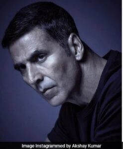 Read more about the article Akshay Kumar Donates Rs 1 Crore To Feed Monkeys In Ayodhya