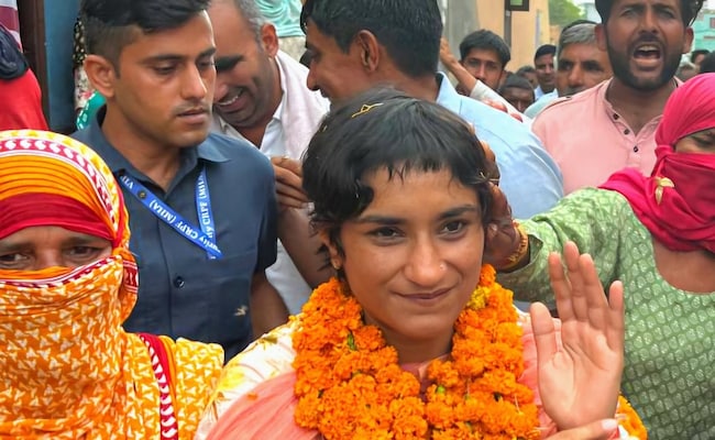 Read more about the article Politics Or Wrestling? What Vinesh Phogat Will Choose After Haryana Assembly Poll Win