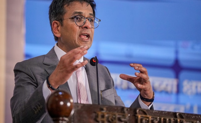 Read more about the article Chief Justice DY Chandrachud’s Parting Dig At Trolls