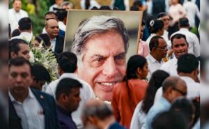 Read more about the article 300 Durga Puja Committees In Jamshedpur Stop Music To Mourn Ratan Tata