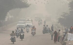 Read more about the article Delhi Primary Schools To Move To Online Classes Amid Severe Pollution