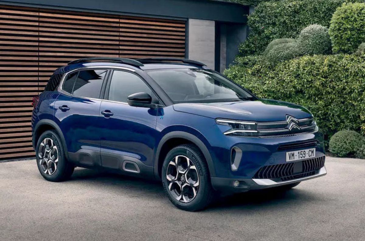 Read more about the article Citroen C5 Aircross price, base trim discontinued, features and mileage