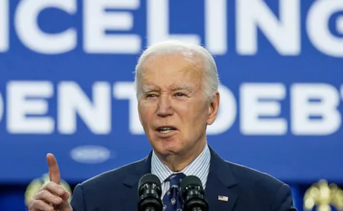 Read more about the article Biden Lifts Ban On Ukraine Using Weapons Sent By US To Strike Russia