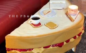 Read more about the article Artist Creates Peanut Butter And Jelly Sandwich-Inspired Table. Internet Loves It