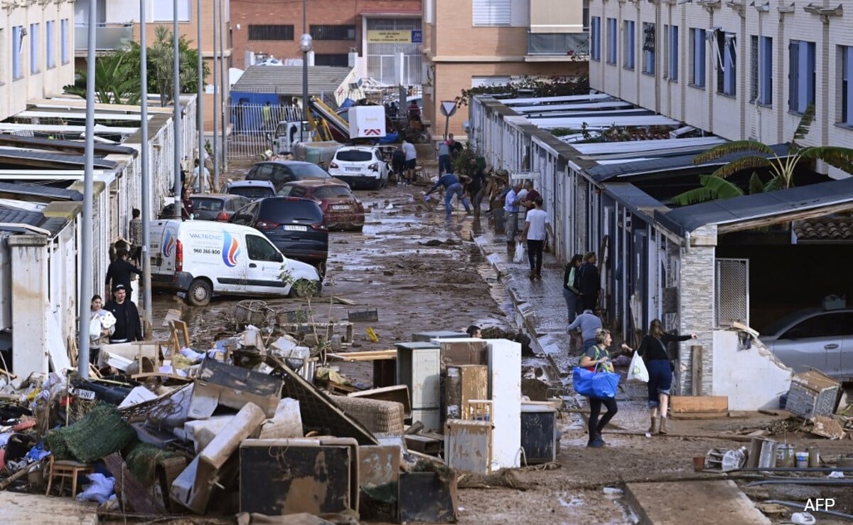 Read more about the article Over 200 Dead In Devastating Spain Flash Floods, Rescue Ops Underway