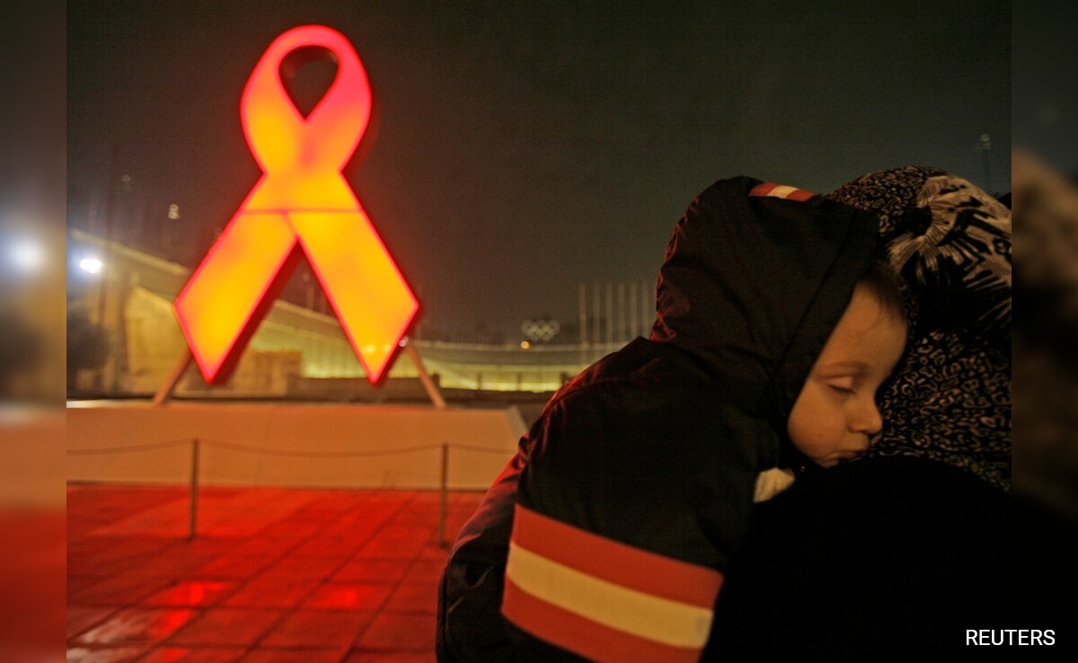 Read more about the article “Remarkable Global Progress”: HIV Cases, Deaths Declining