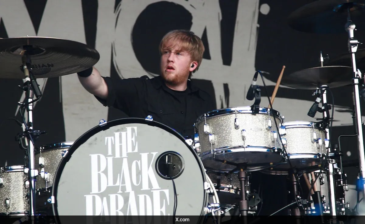 Read more about the article Former My Chemical Romance Drummer Bob Bryar Found Dead At 44