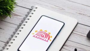 Read more about the article Can You Apply For New Aadhaar Card Online? Know The Enrolment Process Here