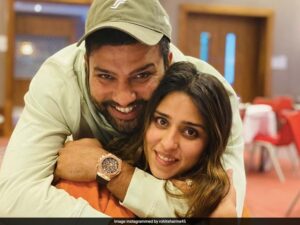 Read more about the article Rohit Sharma’s Wife Ritika Sajdeh Reveals Son’s Name. It Doesn’t Start With R But…