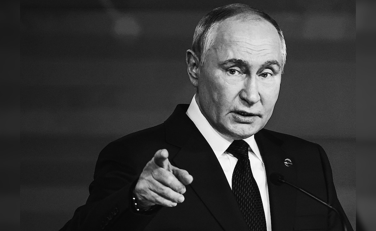 Read more about the article Vladimir Putin’s Chilling New Nuclear Doctrine