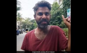 Read more about the article Videos Of An ‘Engineer’ Begging On Bengaluru Streets Go Viral, Spark Concern