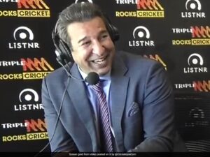 Read more about the article Wasim Akram Foreshadows Pakistan’s Dropped Catch On Commentary During 2nd ODI vs Australia