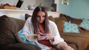 Read more about the article Excessive screen time can cause ‘digital dementia’. What is this condition? – Firstpost