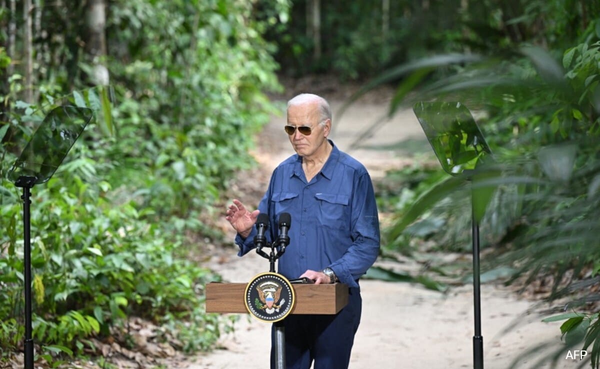 Read more about the article How Biden’s “Fade-Out” Into Amazon Rainforest Went Viral