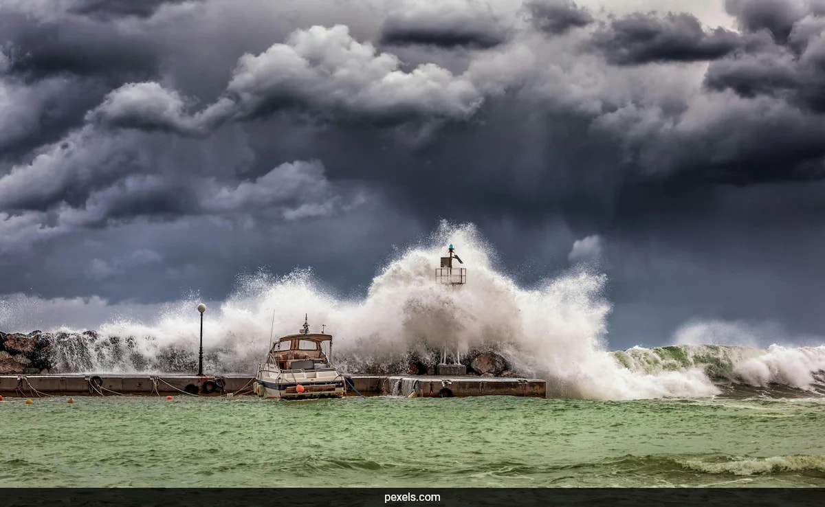 Read more about the article ‘Bomb Cyclone’ To Soak US’s California With 8 Trillion Gallons Of Rain