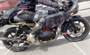 Read more about the article Royal Enfield 750 cc Cafe Racer Motorcycle Spied Testing