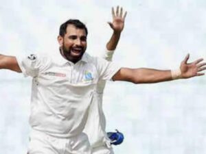 Read more about the article Ravi Shastri’s No Nonsense Verdict As Mohammed Shami Shines On Return. Says “On A Flight…”