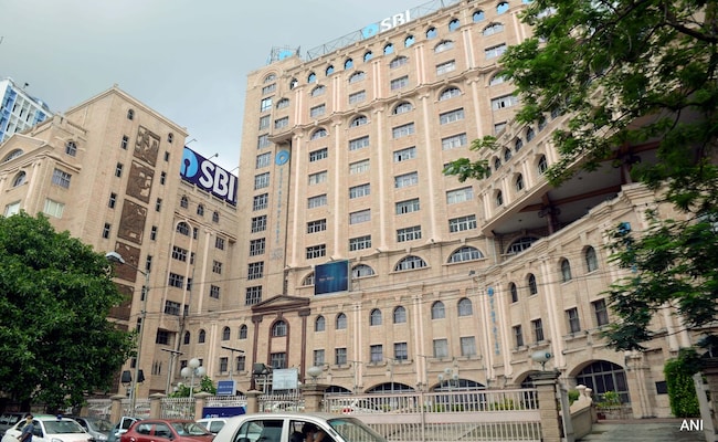 Read more about the article In India’s Largest Bank Loan This Year, SBI Seeks $1.25 Billion