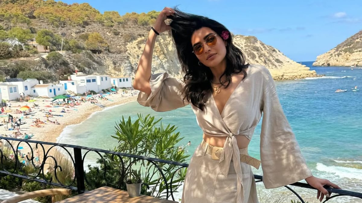 Read more about the article Karishma Tanna Shares List Of All The Destinations She Visited In 2024