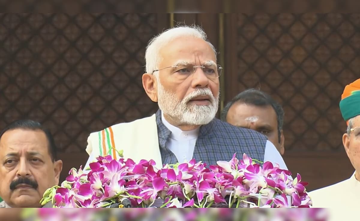 Read more about the article PM Modi’s Big Attack On Congress Ahead Of Winter Session