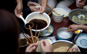 Read more about the article Chinese Woman Sparks Outrage After Sharing Video Of Son Urinating On Family’s Meal