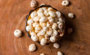 Read more about the article 9 Reasons Why Makhana Is The Perfect Snack