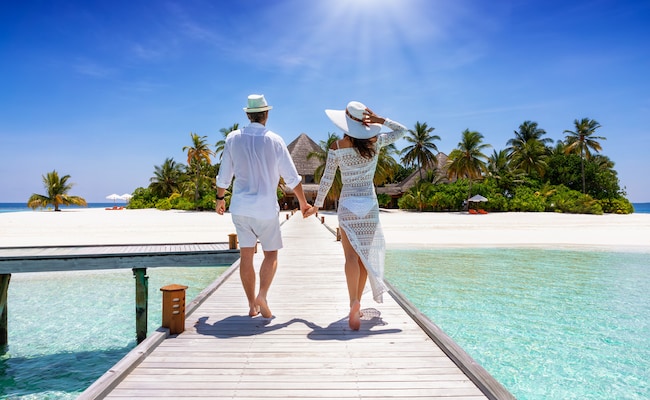 Read more about the article 7 Honeymoon Destinations You Can Visit Without A Visa (Yes, Really)