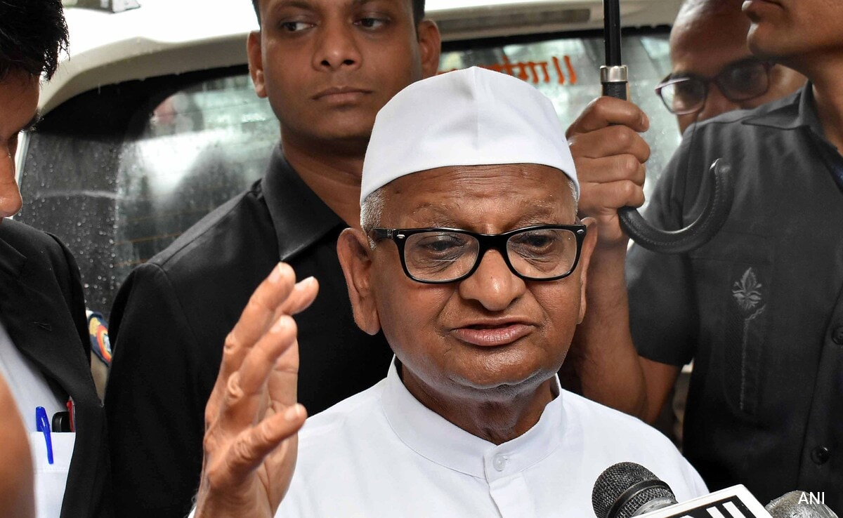 Read more about the article “Manmohan Singh Was Against Corruption, Always Thought Of Nation”: Anna Hazare