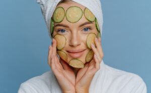 Read more about the article Cosmetologist’s 4-Step Skincare Process Revealed