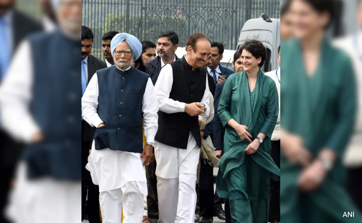 Read more about the article Priyanka Gandhi Leads Tributes To Manmohan Singh