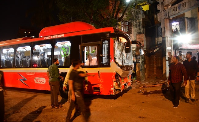 Read more about the article Mumbai Bus Crash Spotlights Crippled BEST